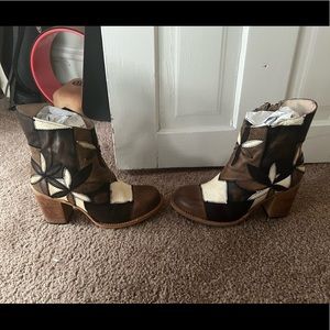 Sold! Freebird Flower Boots